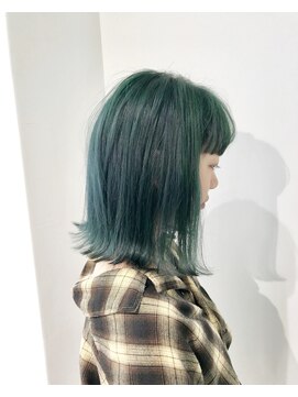 ミュー(Mu) グリーン　ブリーチ　ハイトーン