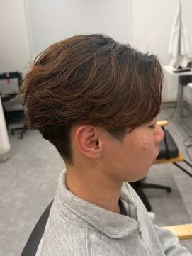 フゥ 宇都宮戸祭(FeU) 宇都宮フェザーパーマニュアンスパーマセンターパート韓国眉毛