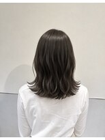 アンジー(Angee) 透明感オリーブグレージュ