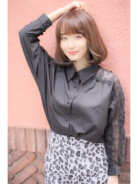 アマンドール(Aman D'or) 韓国人風タンバルモリ×グレージュカラー