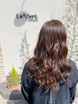 ルヴェール(Le Vert) オータム系へ似合わせ　カーキベージュ