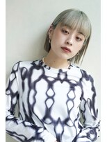 デコ(DECO) 《RYUSEI》切りっぱなし前髪ミニボブダブルカラーミント髪質改善