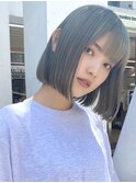 大人かわいい前下がりミニボブ カーキグレージュ 前髪あり