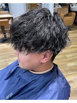 ネイビー(NAVY) 大人気メンズパーマ　前下がりマッシュ×波ウエーブ