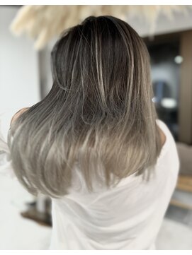 ロウズ 新小岩(LOEWS) バレイヤージュ×ハイライト