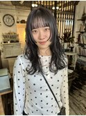 レイヤーカット 顔まわりカット 暗髪
