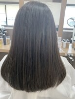 リアン(Lien)&nbsp;うるおいのあるストレートスタイル/艶さら縮毛矯正