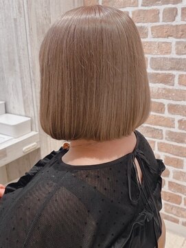 コーエン(cowen) 大人かわいい☆透き通るカラーと相性抜群！王道ボブ♪ハイライト