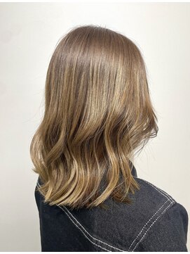 ヘアーアンドビューティーザ エフ(Hair Beauty the F) ~ ミルクティーベージュ ~