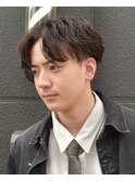 フェザーパーマ黒髪マッシュセンターパートトレンドパーマ