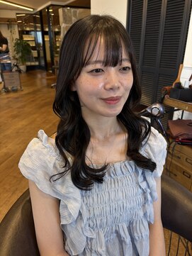 オアシスアヴェダ(OASIS AVEDA) 顔周りレイヤー／顔周りカット