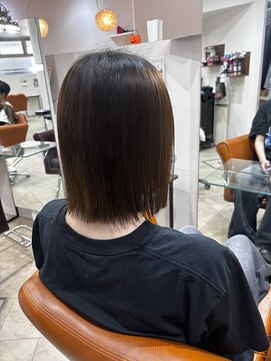 カルマ(KARMA) 切りっぱなしボブ