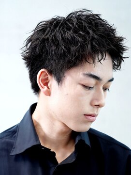 レタッチ バイ フィフス 天神大名(RETOUCH by fifth) 福岡大名メンズパーマスパイキーショートスパイラルパーマ30代