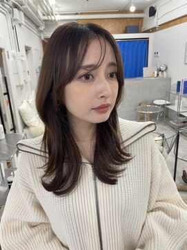 ハニーシブヤ(HONEY shibuya) 20代30代40代くびれミディアムレイヤーカット/顔周りレイヤー３
