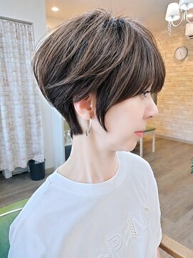 ミエル(miel) 40代/50代/60代くびれショートカット/大人ショートカット