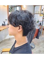 ヘアーサロン カヴィエ(hair salon covie)&nbsp;センターパートスタイル　シャドウパーマ　癖毛風パーマ
