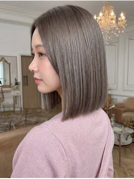 ノイ(neu) 【静岡エリア】透明感グレージュストレートボブ