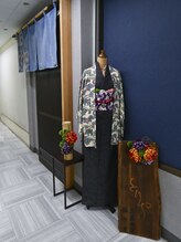 しをりや