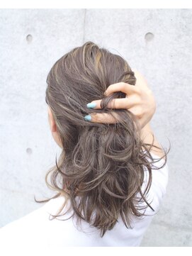 レイドバック(LAID BACK) 【LAIDBACK代官山】スモーキーアッシュの3Dカラー