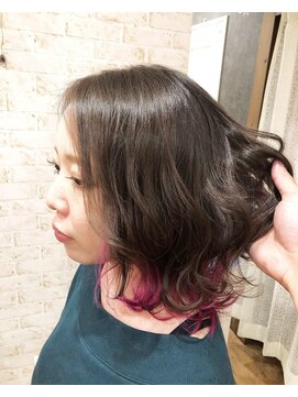 ラピッツヘアデザイン(la Pitt's hair design) インナーカラーピンク×ゆるふわパーマ