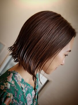 ルネットヘアー(LUNETTES HAIR) 切りぱなし前下がりスタイル☆