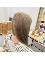 ニカ(nica)&nbsp;ハイトーンミルクティーベージュ