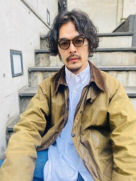 アメリ 新宿(Ameri) Ameri 20代30代40代スパイラルパーマセンターパート　【新宿】