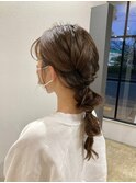 カジュアルアレンジ　編みおろし風くるりんぱ