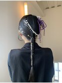 Special hair set.
