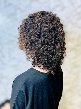 タヤ 東急百貨店吉祥寺店(TAYA) ツイストスパイラル/ハードパーマ/ミディアムハードパーマ