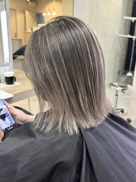 リア 近鉄八尾店(Lia) バレイヤージュ