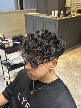 ハングアウト(Hangout) スペインカール/メンズパーマ/フェードカット/外国人風