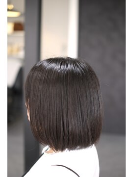 ナウト(now.t) 【BOB】