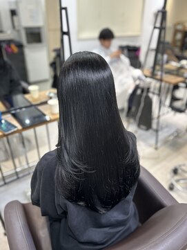 アイズ 横浜(IS) 【JUNKI指名】ブルーブラック/横浜/髪質改善