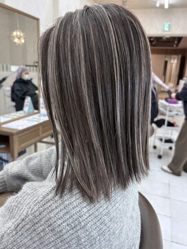 ソエル(Sowel) 【MAHO】グレージュ/コントラストハイライトカラー/ロブ