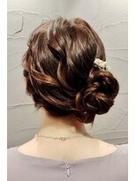 サンジュウナナドシー 大宮東口店(37.0℃)&nbsp;ゆるふわサイドシニヨン