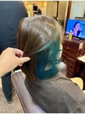 ボブスタイルにインナーカラーが映える！