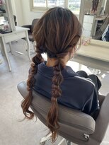 アミュー(Amyu)&nbsp;ゆるふわかわいいツインアレンジ