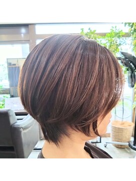 ラルシー(Larucy) ショートボブ