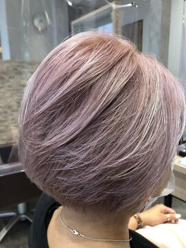 ビースリー ロア ボブスタイル×ハイライト×イルミナカラー 7/8 [横浜/横浜駅]