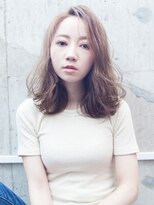 エルピス(elpis)&nbsp;イルミナカラー くびれセミディ かき上げバング