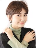 センター分け耳掛けショート/前髪あり/表参道/30代40代50代