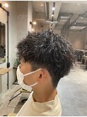 アップバングツイストスパイラル刈り上げマッシュビジネス束感