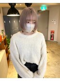 透明感ベージュ