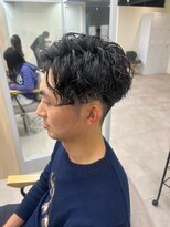 ユニ 江坂(Uni.)&nbsp;マッシュパーマ/ウルフ/アッシュブラック/カルマパーマ/江坂