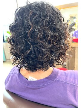 ビハインドザカーテン(BEHIND THE CURTAIN) ツイストスパイラルパーマ×プードルパーマ×大人ウルフパーマ