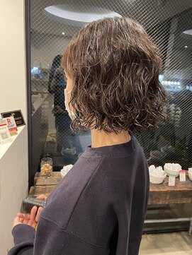 カットアンドトータルビューティ ヴァンキャトル(Cut&Total Beauty VINGT QUATRE) グリグリボブパーマ