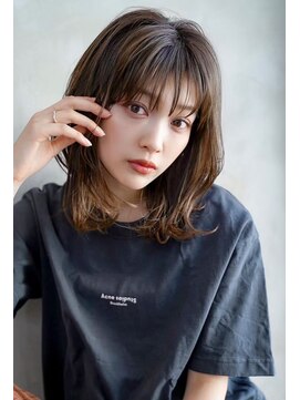 ギークス(GEEKS) 【GEEKS渋谷】顔周りレイヤー/グレージュ/20代30代/美髪/冬ヘア