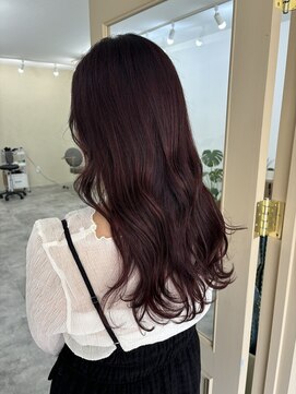 ウノヘアー(UNO HAIR) ピンクレッドカラー／ロングヘア／暖色カラー／20代30代40代