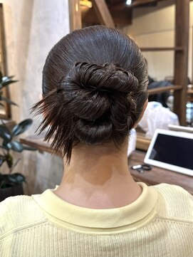 マスカリ(muscali) 星華,黒髪,小顔,お団子ヘア,韓国風巻き